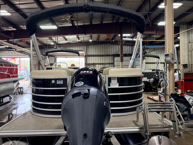 Slide: The Image of Sylvan MIrage 820 LZ Quad Lounge & 90HP Yamaha -$27,995 2019 - 31