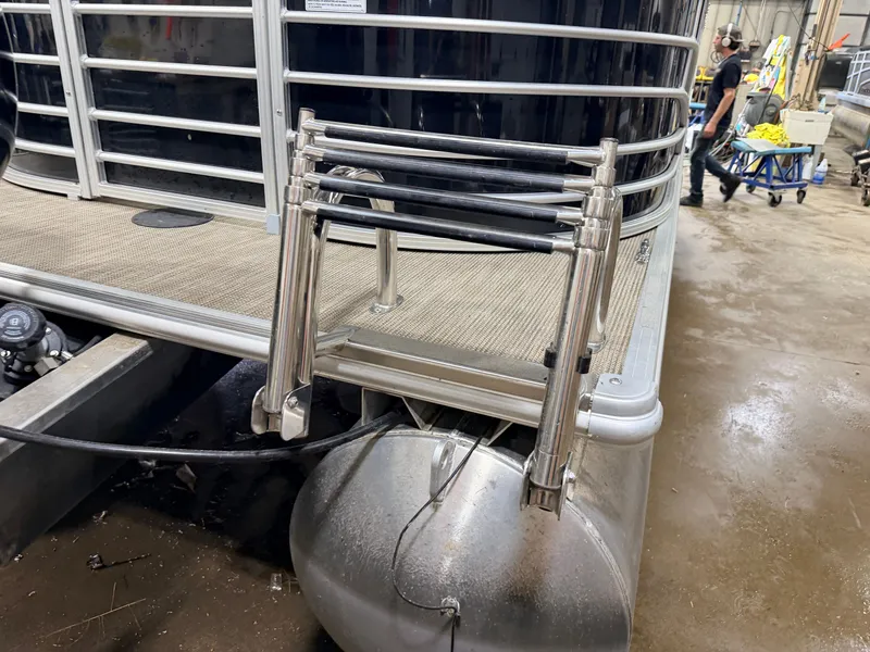 Slide: The Image of Sylvan MIrage 820 LZ Quad Lounge & 90HP Yamaha -$27,995 2019 - 49