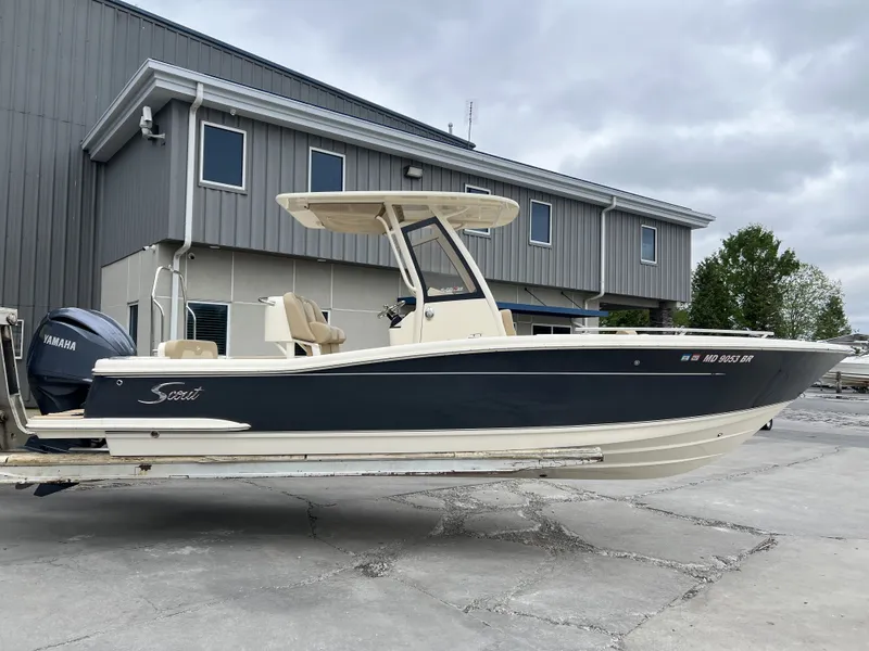 Slide: The Image of Scout 240 XSF 2022 - 13