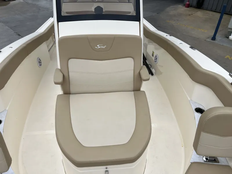 Slide: The Image of Scout 240 XSF 2022 - 21