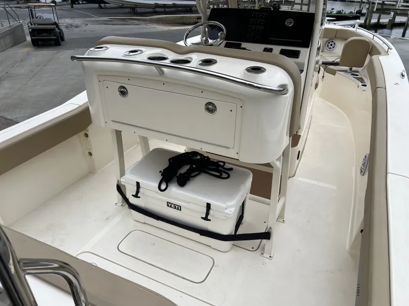 Slide: The Image of Scout 240 XSF 2022 - 28