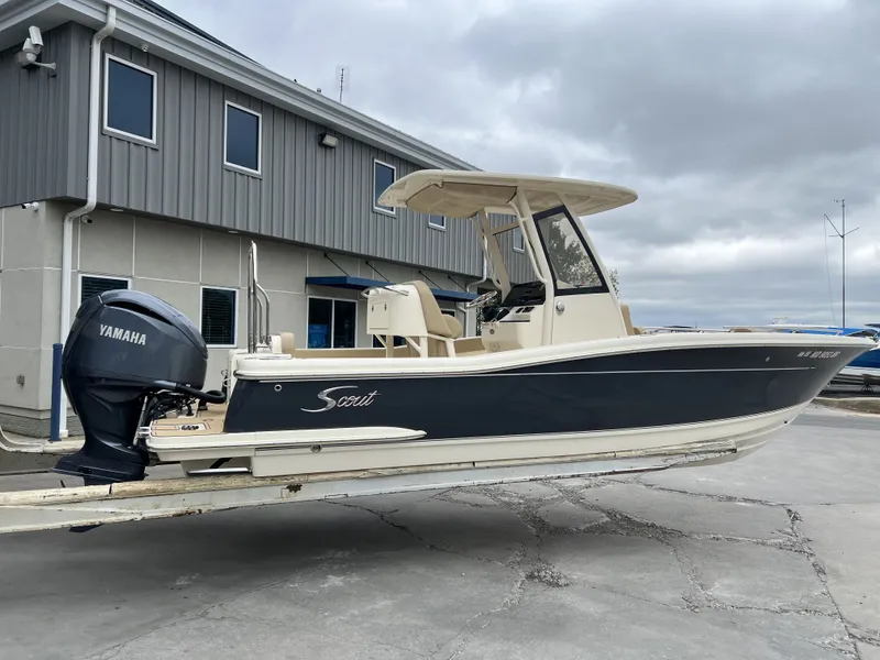 Slide: The Image of Scout 240 XSF 2022 - 30