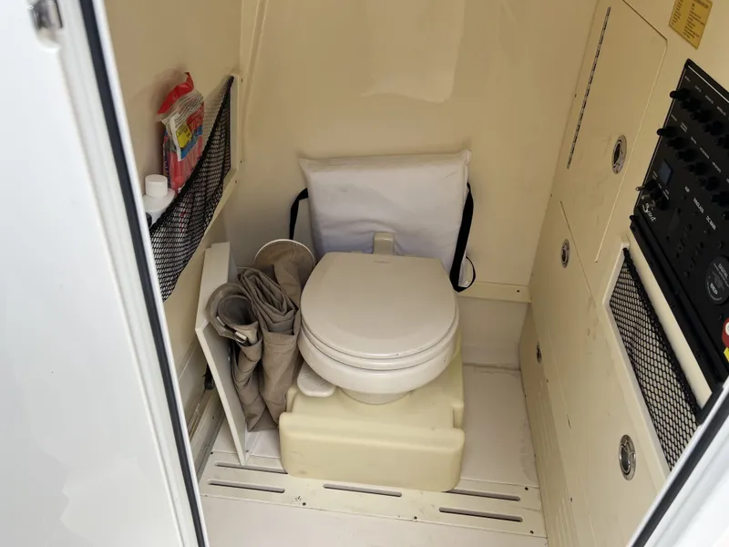 Slide: The Image of Scout 240 XSF 2022 - 7