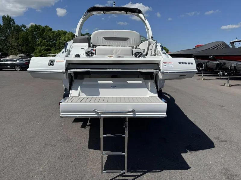 Slide: The Image of Crownline Boats 288 SS 2026 - 12