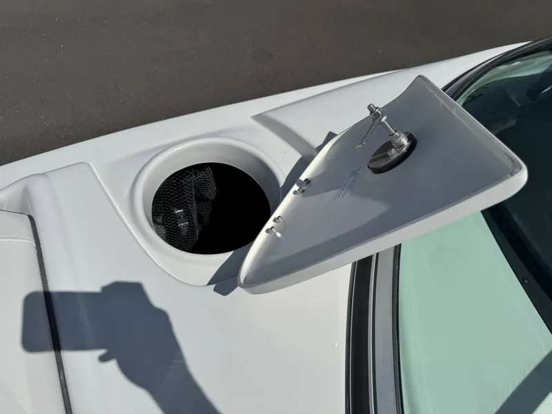 Slide: The Image of Crownline Boats 288 SS 2026 - 24