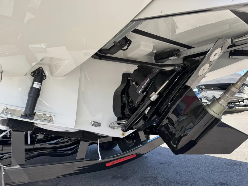 Slide: The Image of Crownline Boats 288 SS 2026 - 28