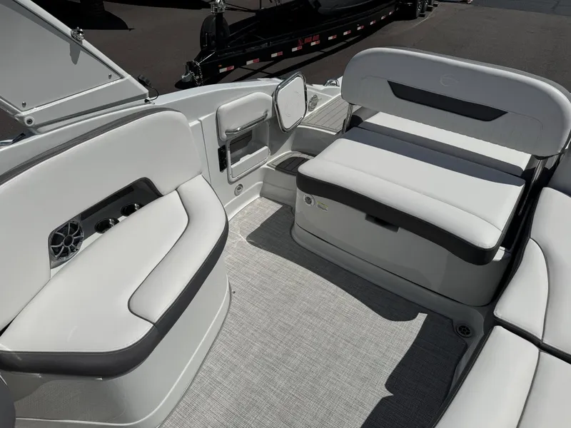 Slide: The Image of Crownline Boats 288 SS 2026 - 29