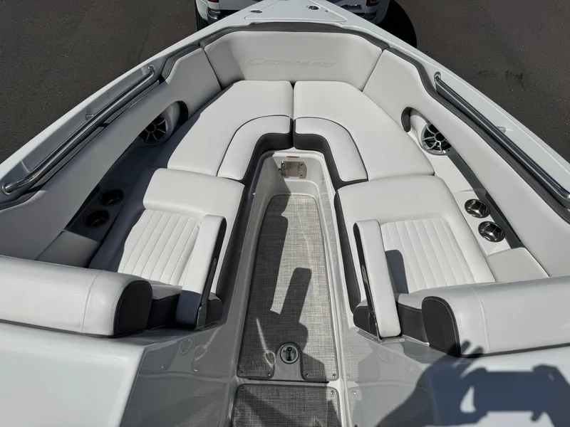 Slide: The Image of Crownline Boats 288 SS 2026 - 4