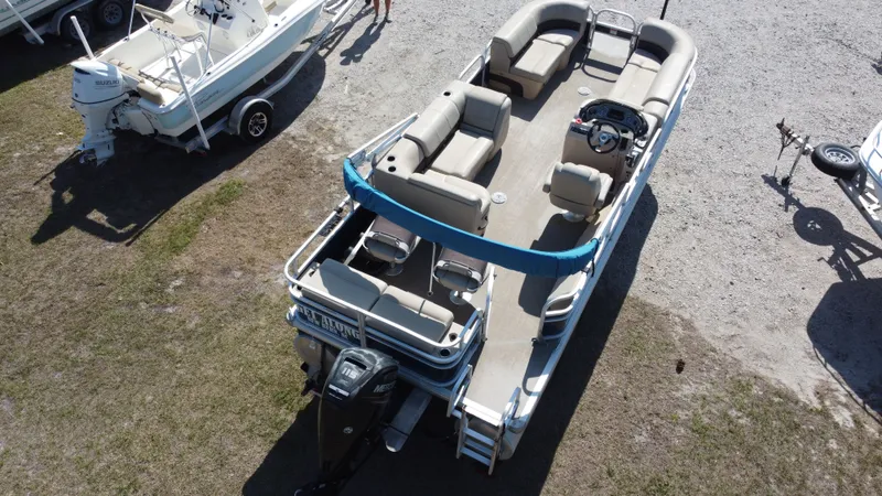 Slide: The Image of Sun Tracker SportFish 22 DLX 2019 - 3