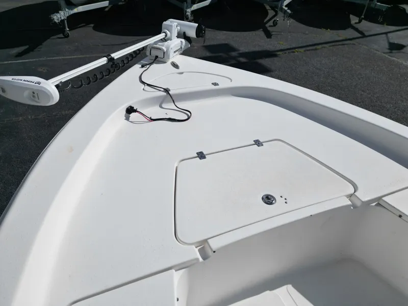 Slide: The Image of Tidewater 2400 Bay Max 2017 - 9