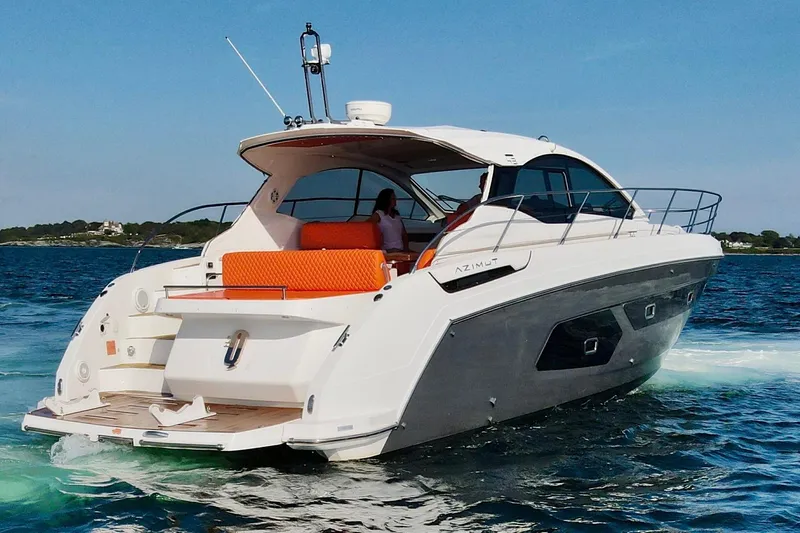 Slide: The Image of Azimut Atlantis 43 yacht cruising on the water, 2016 model, rear view. - 5