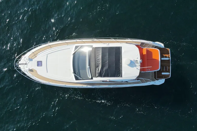 Slide: The Image of Overhead view of 2016 Azimut Atlantis 43 yacht on open water. - 7
