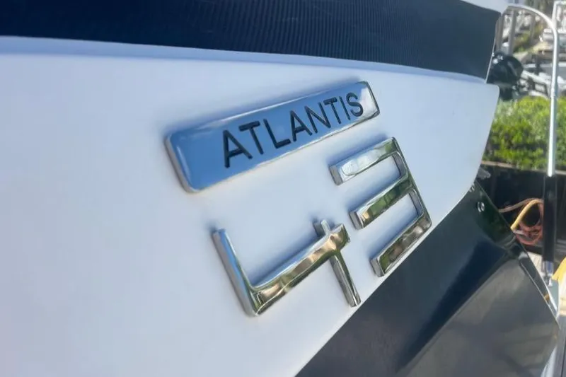 Slide: The Image of Azimut Atlantis 43 yacht emblem, 2020 model, close-up view. - 8