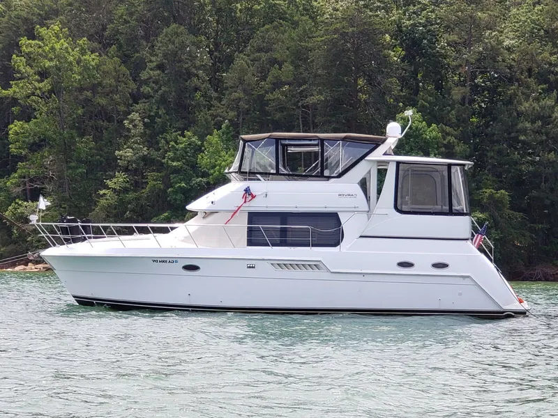 The Image of Carver Yachts 406 1999 - 1