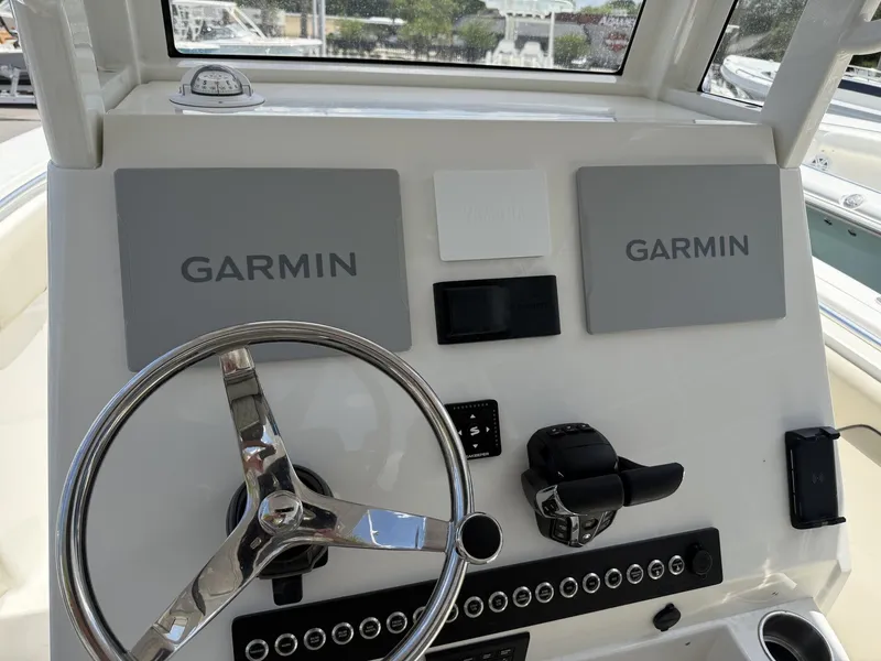 Slide: The Image of Key West 260CC 2026 - 14