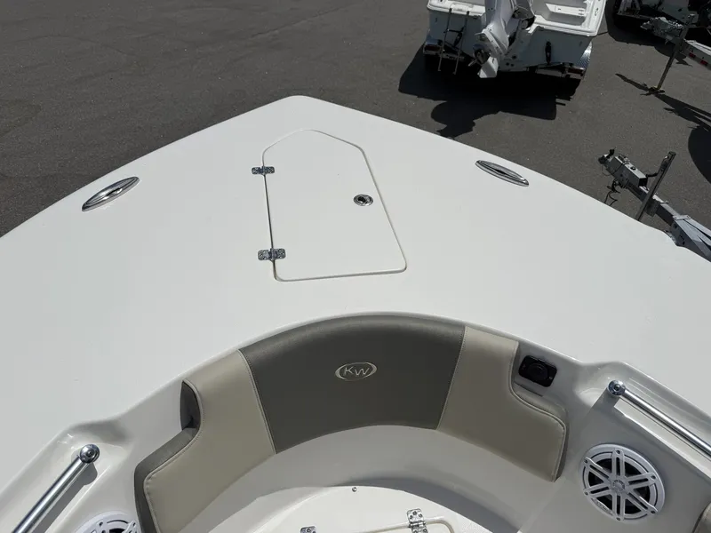Slide: The Image of Key West 260 Center Console 2026 - 19