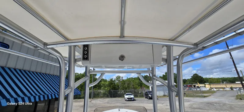 Slide: The Image of Sportsman Heritage 211 Center Console 2019 - 10