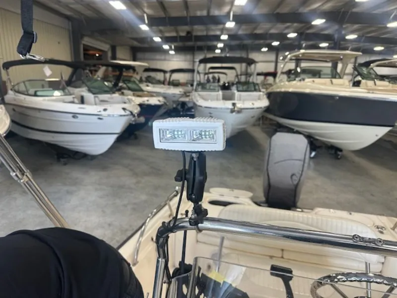 Slide: The Image of Boston Whaler 180 Dauntless 2002 - 11