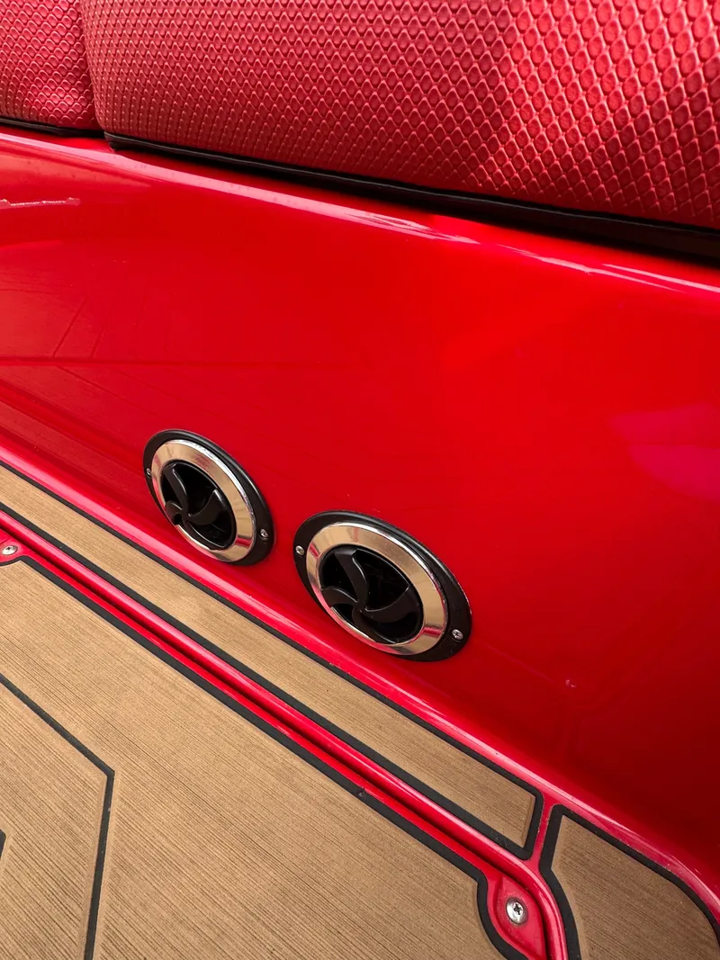 Slide: The Image of Supra SA 550 2019 - 13