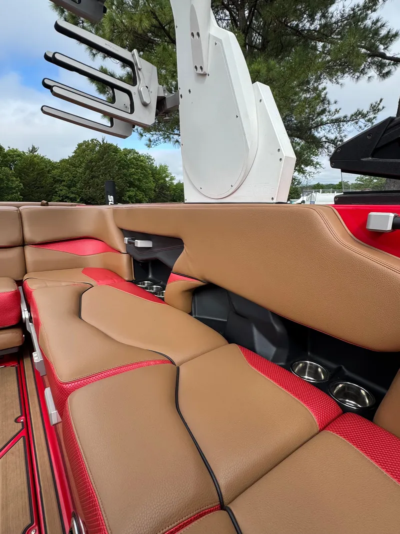 Slide: The Image of Supra SA 550 2019 - 6