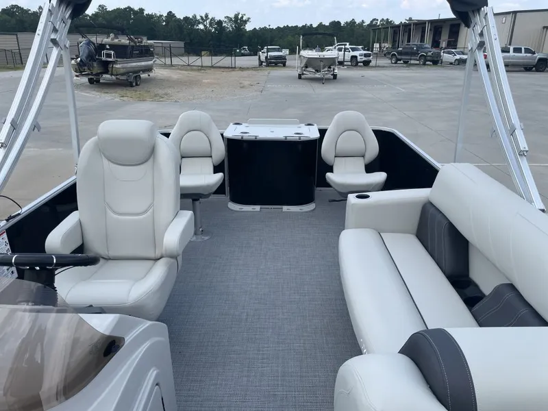 Slide: The Image of Sylvan 822 LZ Mirage 2026 - 6