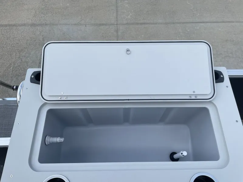 Slide: The Image of Sylvan 822 LZ Mirage 2026 - 9