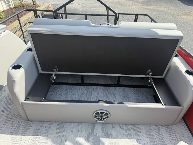 Slide: The Image of Starcraft SLS 3 Q DH 2026 boat seat with storage and speaker. - 19