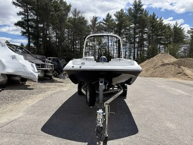 Slide: The Image of Hurricane 188 Sundeck Sport SS 2018 - 3