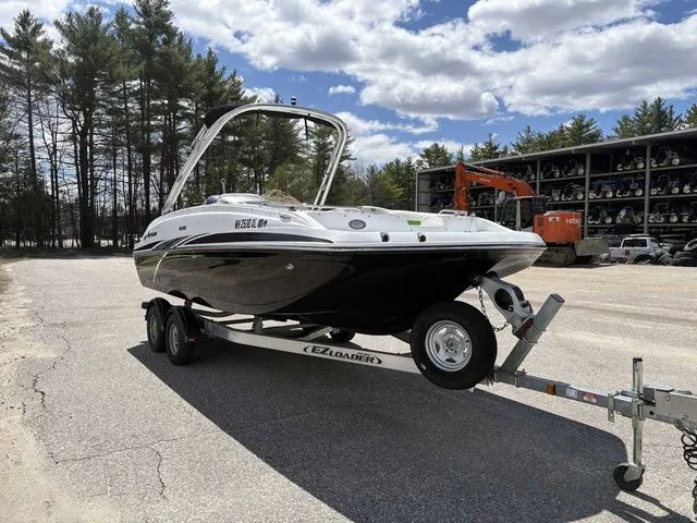 Slide: The Image of Hurricane 188 Sundeck Sport SS 2018 - 4