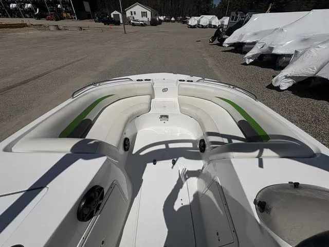 Slide: The Image of Hurricane 188 Sundeck Sport SS 2018 - 7