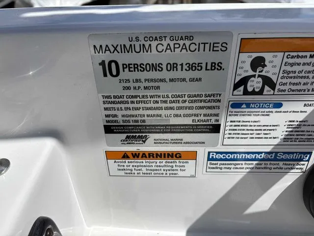 Slide: The Image of Hurricane 188 Sundeck Sport SS 2018 - 9