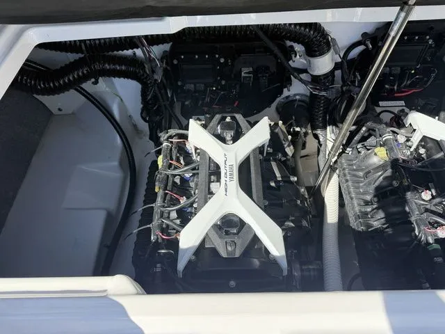 Slide: The Image of Yamaha SX250 2024 - 33