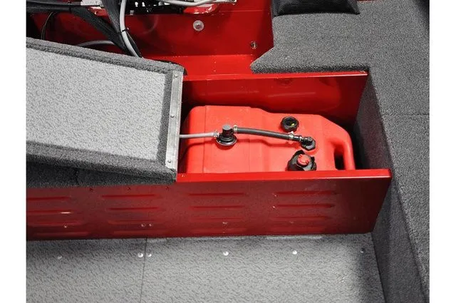 Slide: The Image of Lund 1650 Angler Tiller 2023 - 10