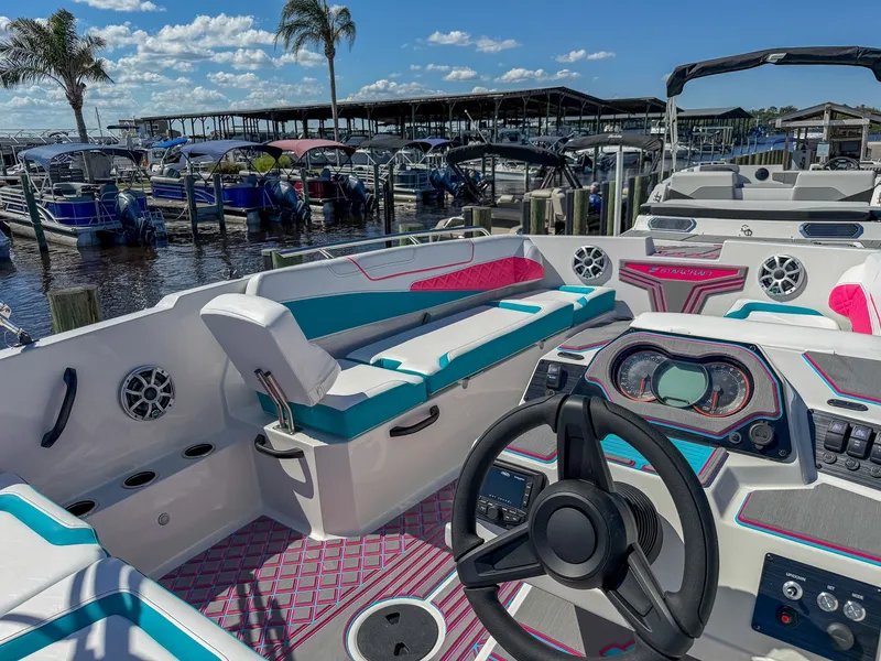 Slide: The Image of Starcraft J7 JET SUPER SPORT 2027 - 9