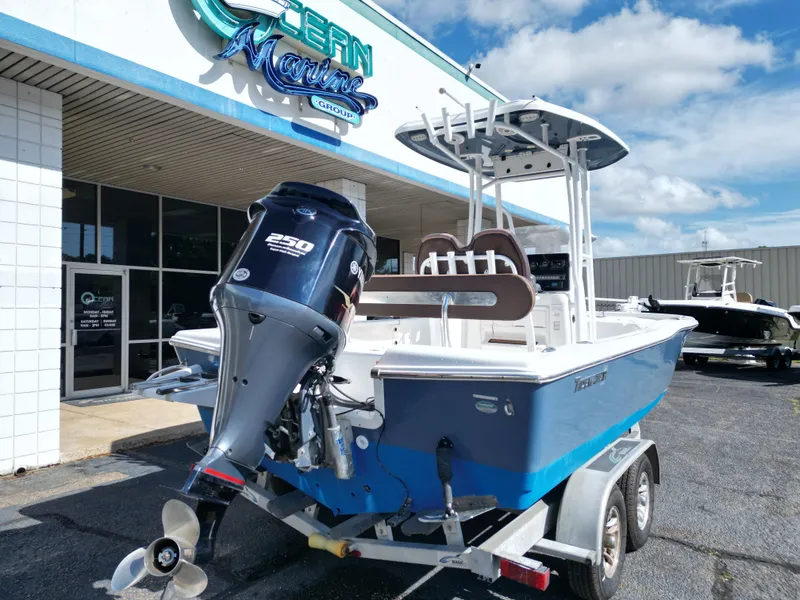 Slide: The Image of Tidewater 2400 Bay Max 2017 - 13