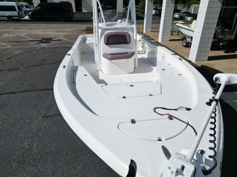 Slide: The Image of Tidewater 2400 Bay Max 2017 - 17