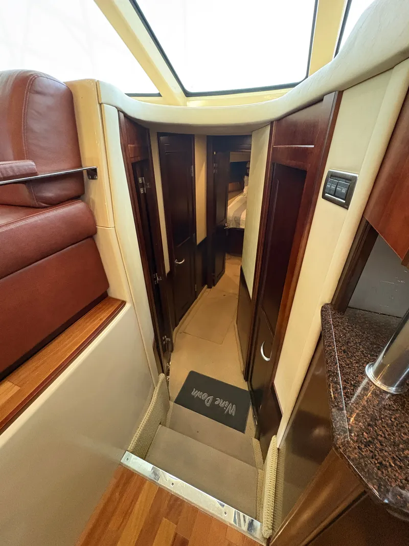 Slide: The Image of Sea Ray 500 Sedan Bridge 2005 - 105