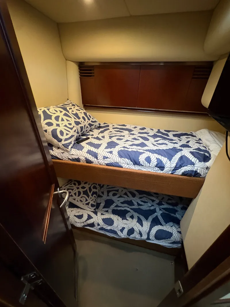 Slide: The Image of Sea Ray 500 Sedan Bridge 2005 - 114