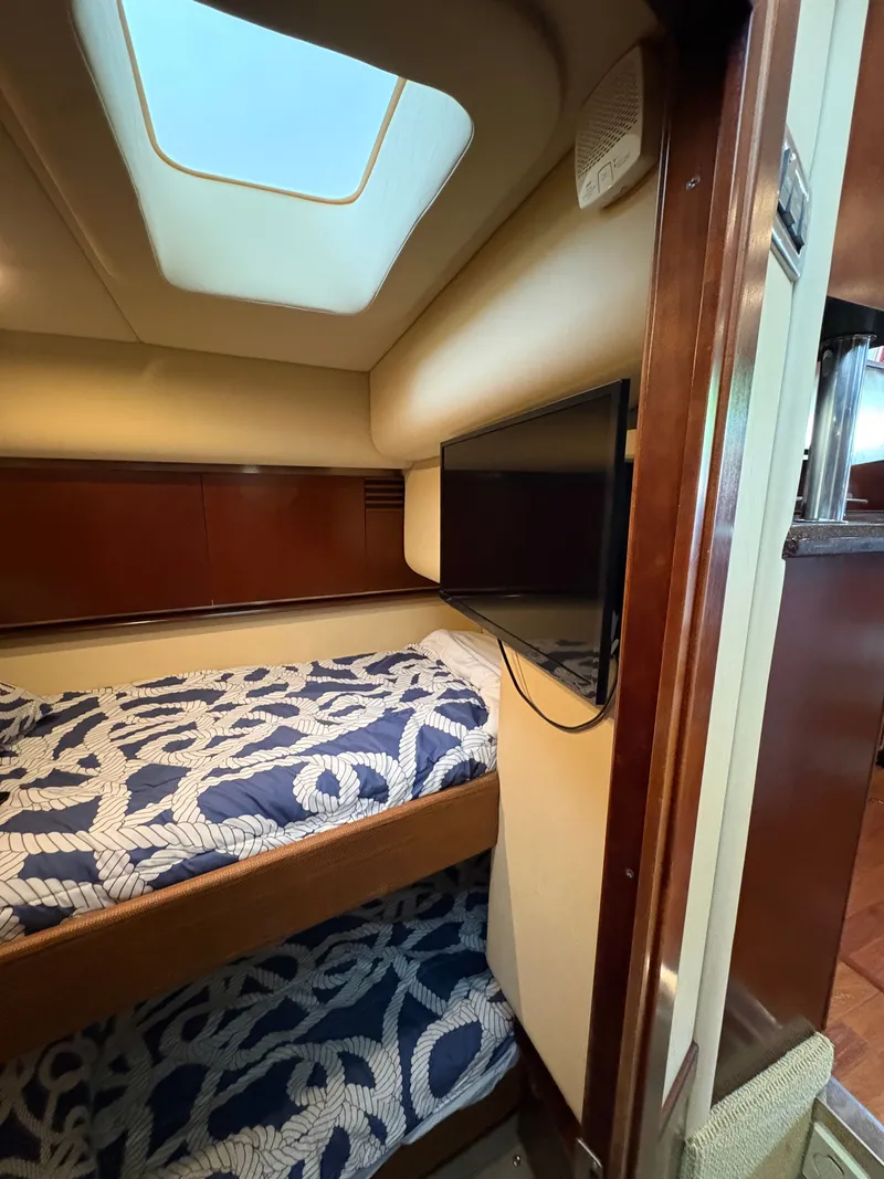 Slide: The Image of Sea Ray 500 Sedan Bridge 2005 - 115