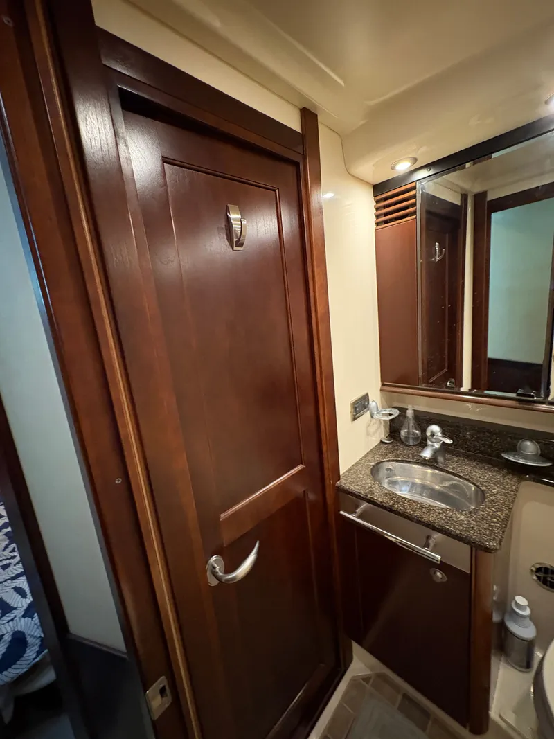 Slide: The Image of Sea Ray 500 Sedan Bridge 2005 - 123