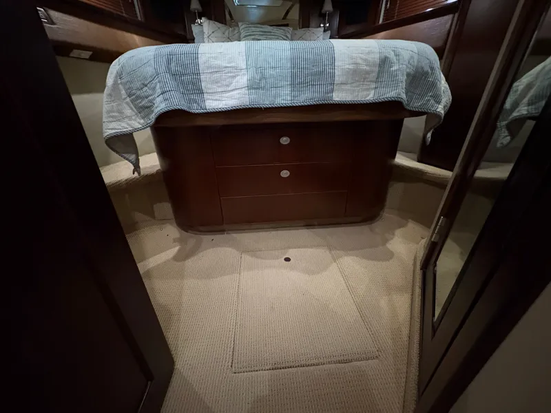 Slide: The Image of Sea Ray 500 Sedan Bridge 2005 - 126