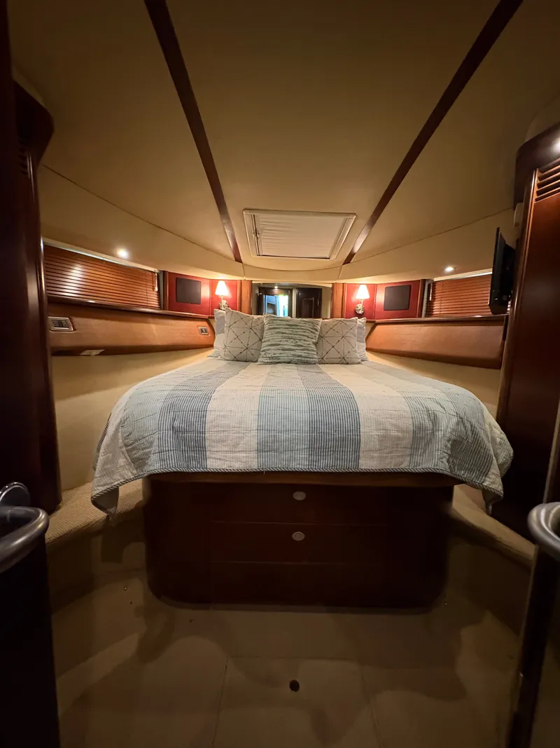 Slide: The Image of Sea Ray 500 Sedan Bridge 2005 - 132