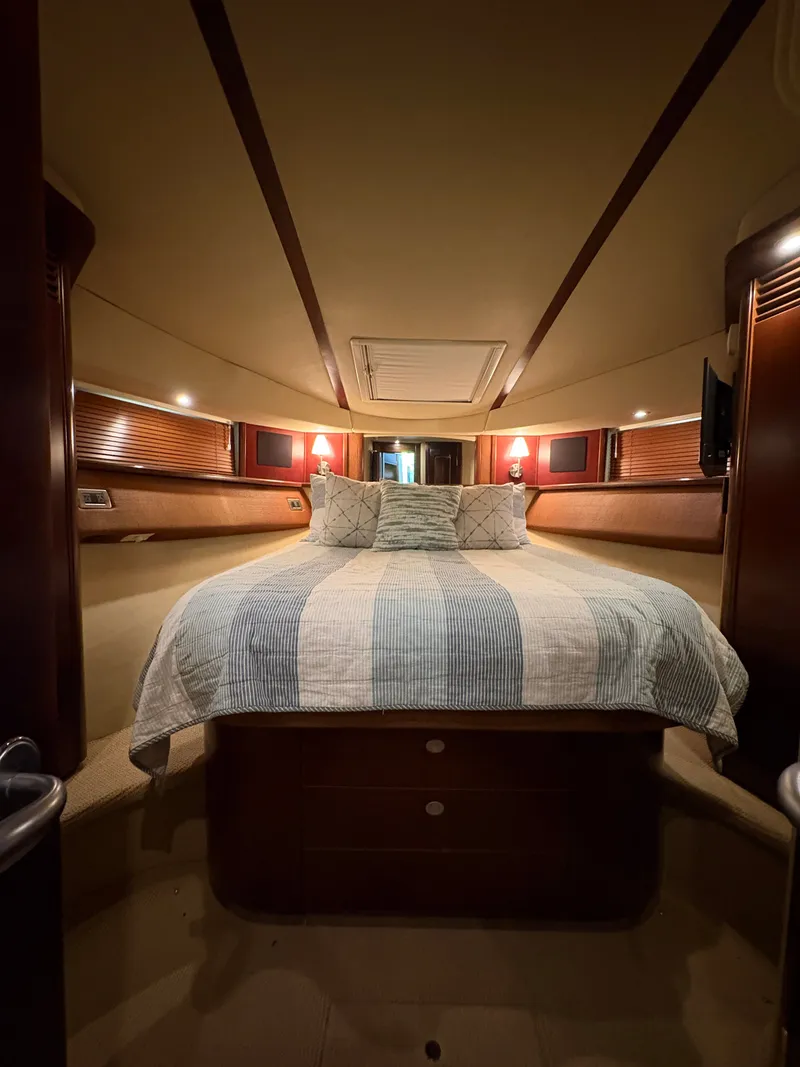 Slide: The Image of Sea Ray 500 Sedan Bridge 2005 - 133