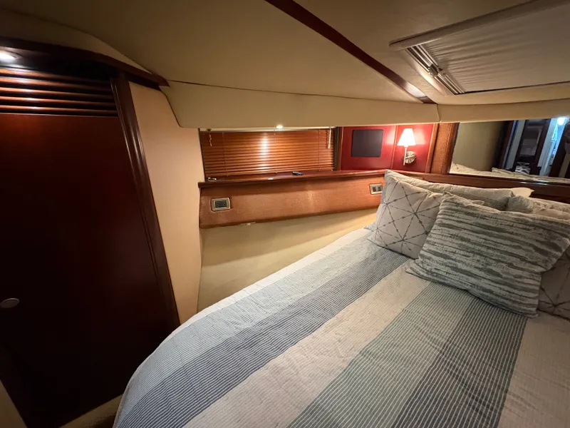 Slide: The Image of Sea Ray 500 Sedan Bridge 2005 - 134