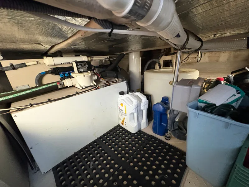 Slide: The Image of Sea Ray 500 Sedan Bridge 2005 - 143