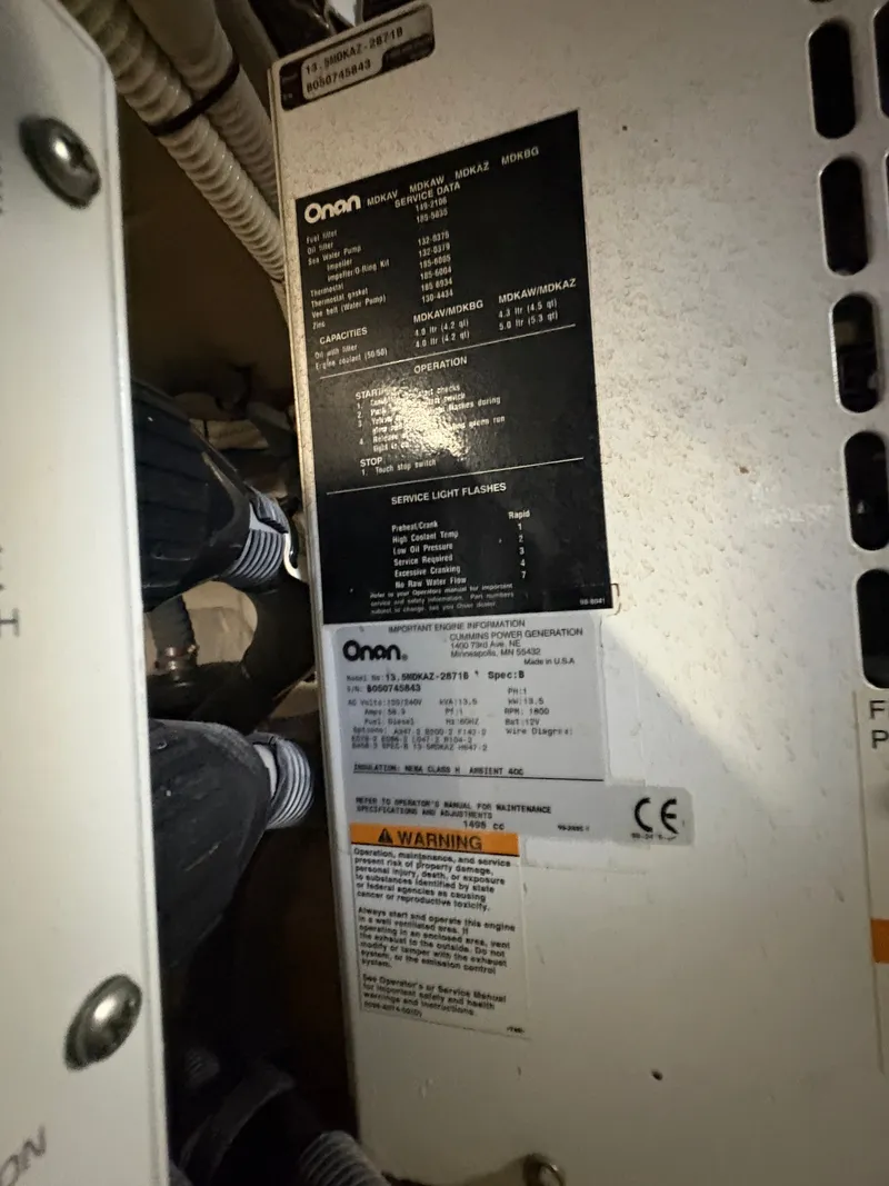 Slide: The Image of Sea Ray 500 Sedan Bridge 2005 - 146