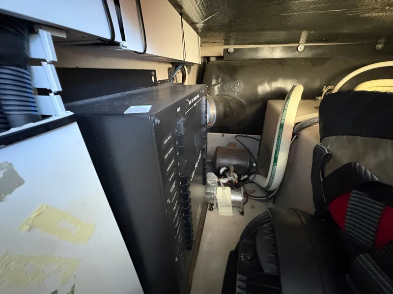 Slide: The Image of Sea Ray 500 Sedan Bridge 2005 - 149