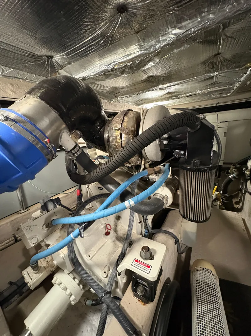 Slide: The Image of Sea Ray 500 Sedan Bridge 2005 - 164