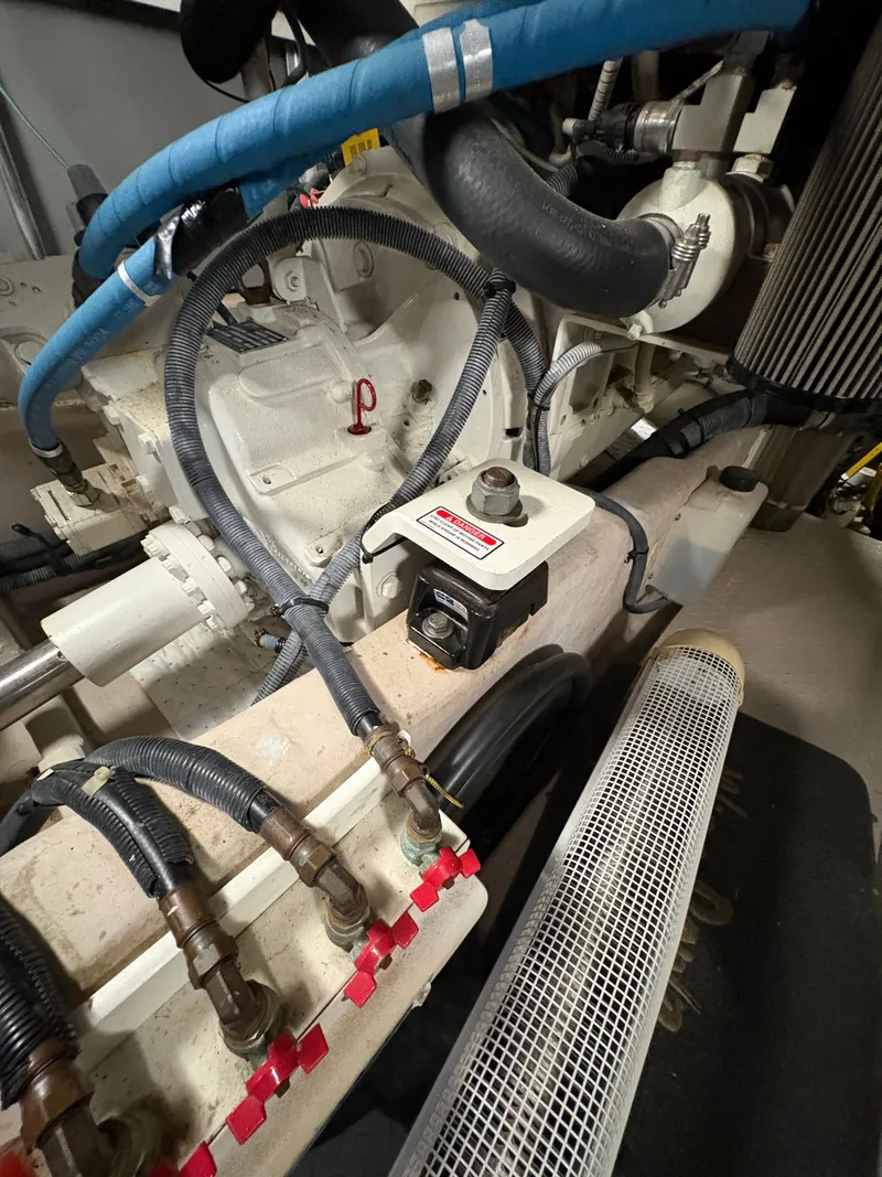 Slide: The Image of Sea Ray 500 Sedan Bridge 2005 - 165