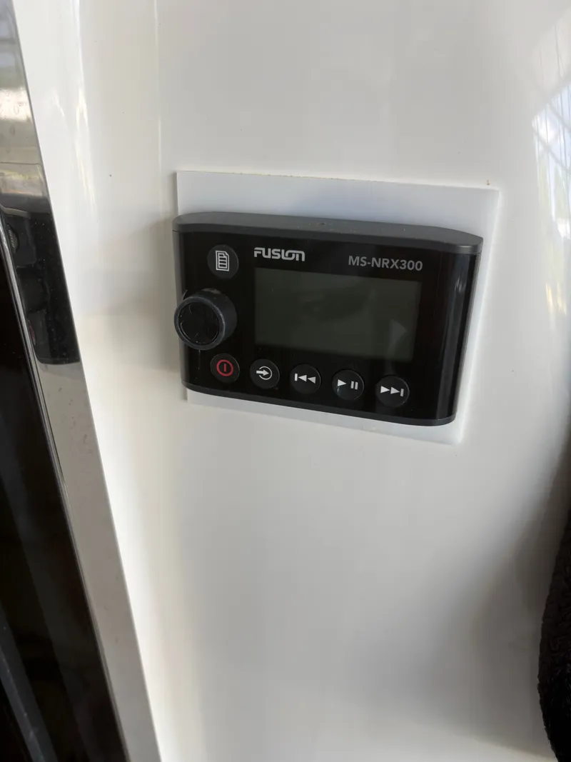 Slide: The Image of Sea Ray 500 Sedan Bridge 2005 - 174